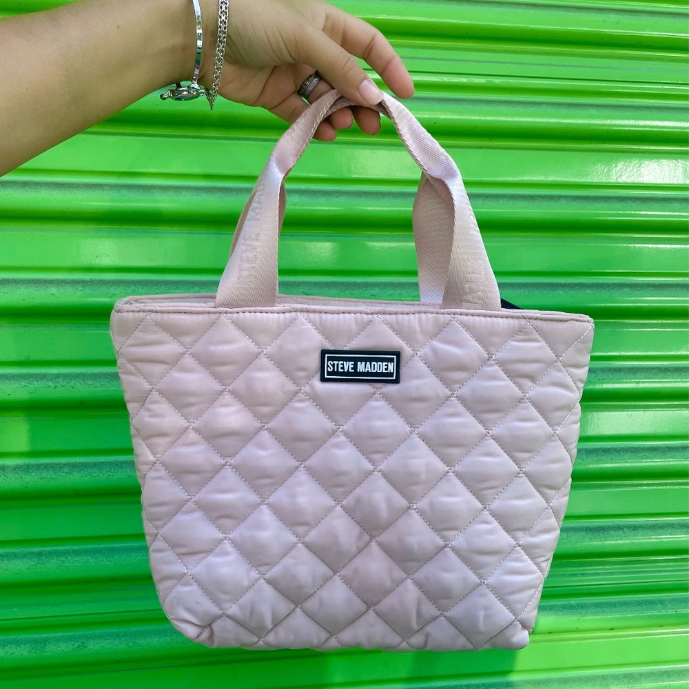 Steven Madden quilted bag